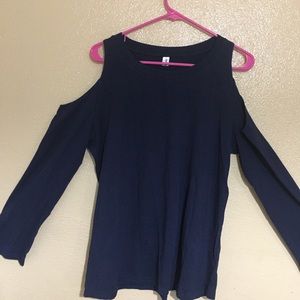 Women’s cold shoulder cutout shirt size L shirt